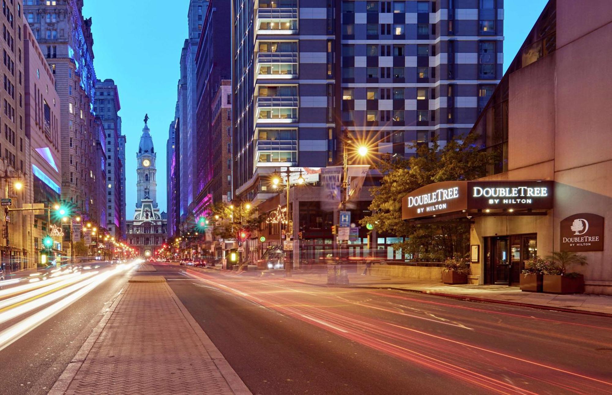 Doubletree By Hilton Hotel Philadelphia Center City מראה חיצוני תמונה